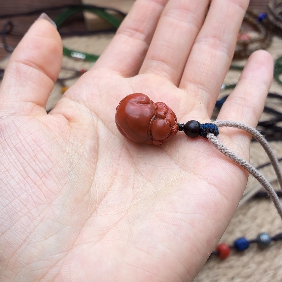 小***月南红玛瑙未镶嵌颈饰