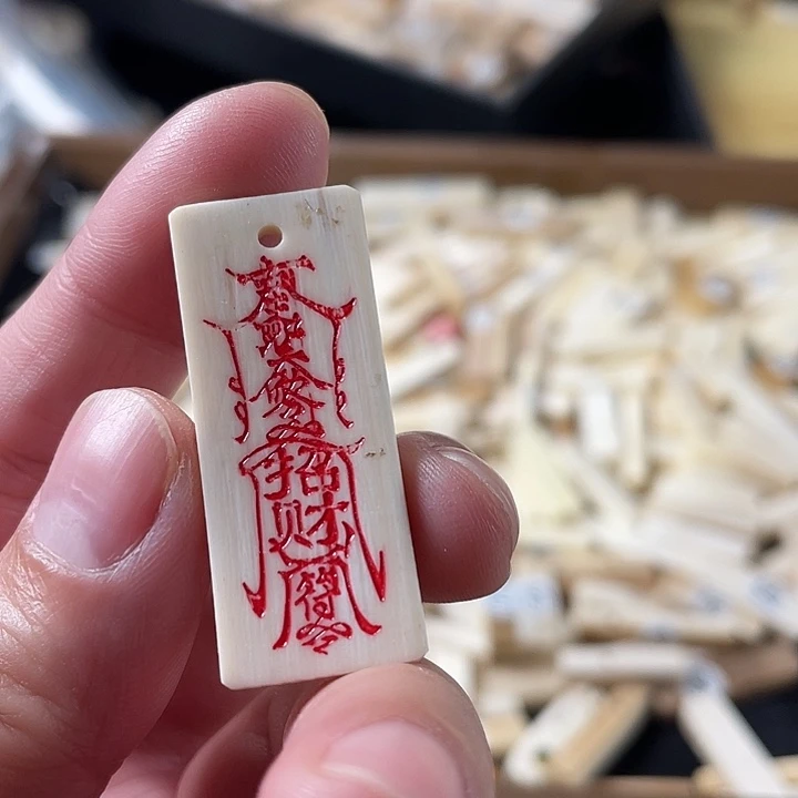 泥塑不打孔联系客服