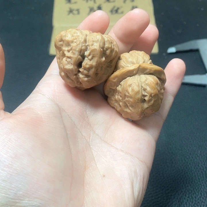 词***意文玩核桃吊坠蛤蟆