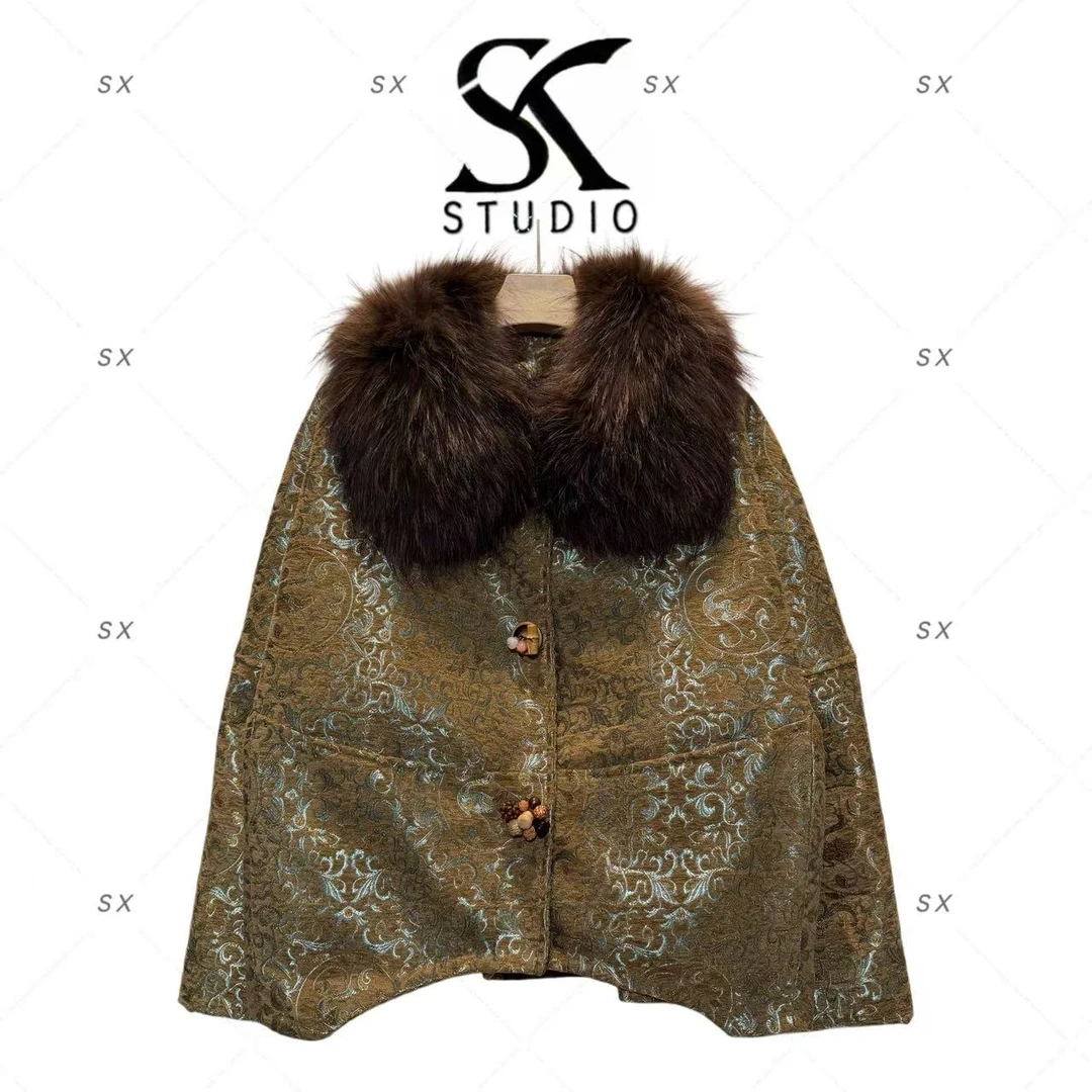 8694轻奢女款时尚外套（貉子毛领）SXZY-2505