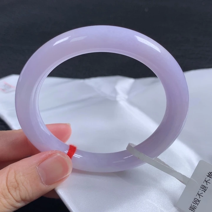 翡翠未镶嵌手镯（圆镯）