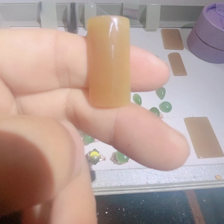 和田玉（糖玉）未镶嵌吊坠(不含链)