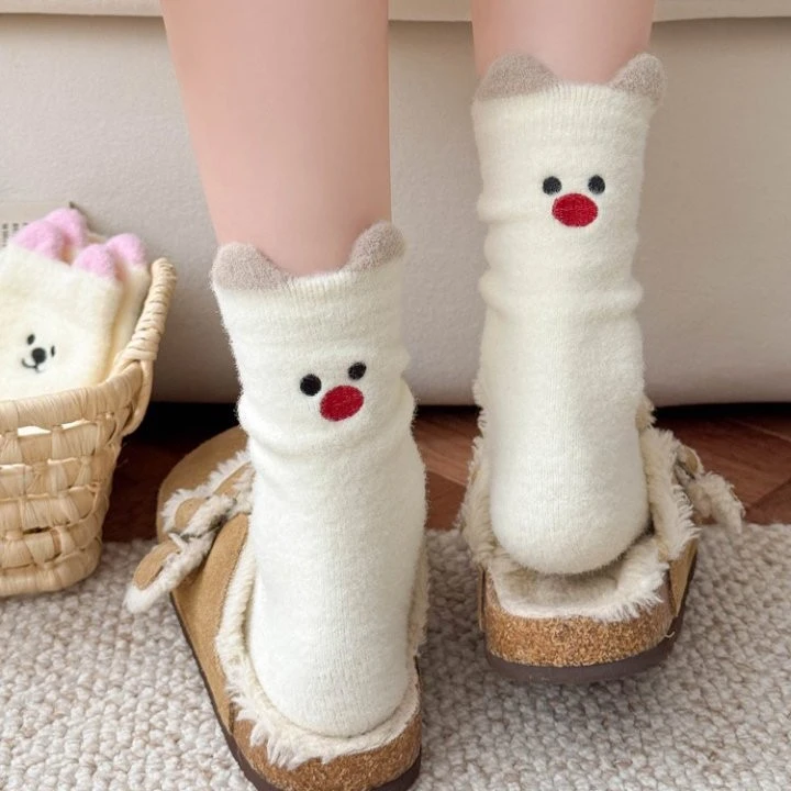 好可爱的小表情~可爱毛绒袜百搭甜美秋冬保暖运动居家中筒袜TTT