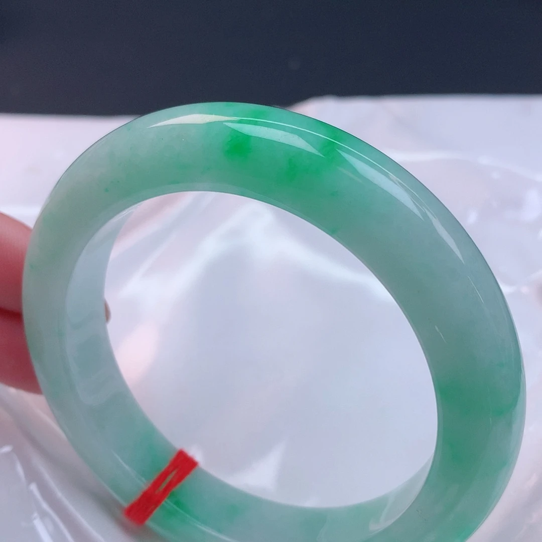 【闪购商品】未镶嵌手镯翡翠56+