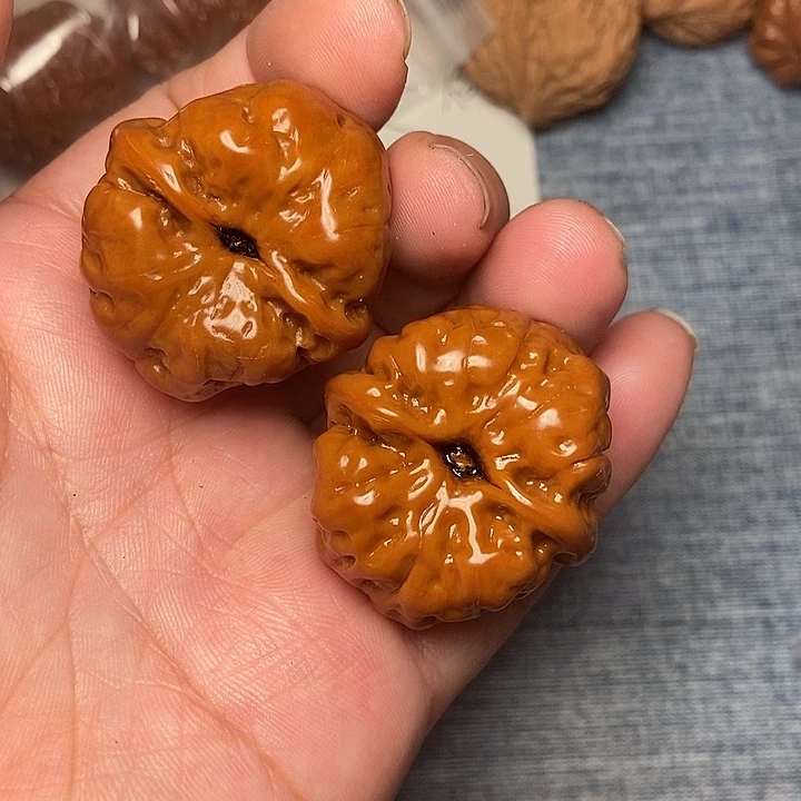 江***河吊坠文玩核桃哇36