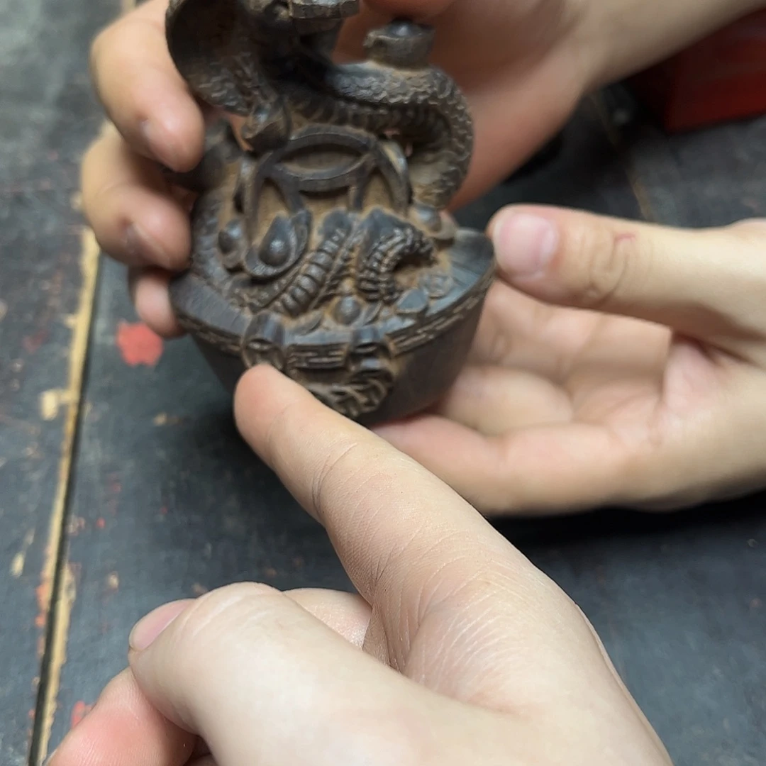 大叶紫檀（黑酸枝木类）