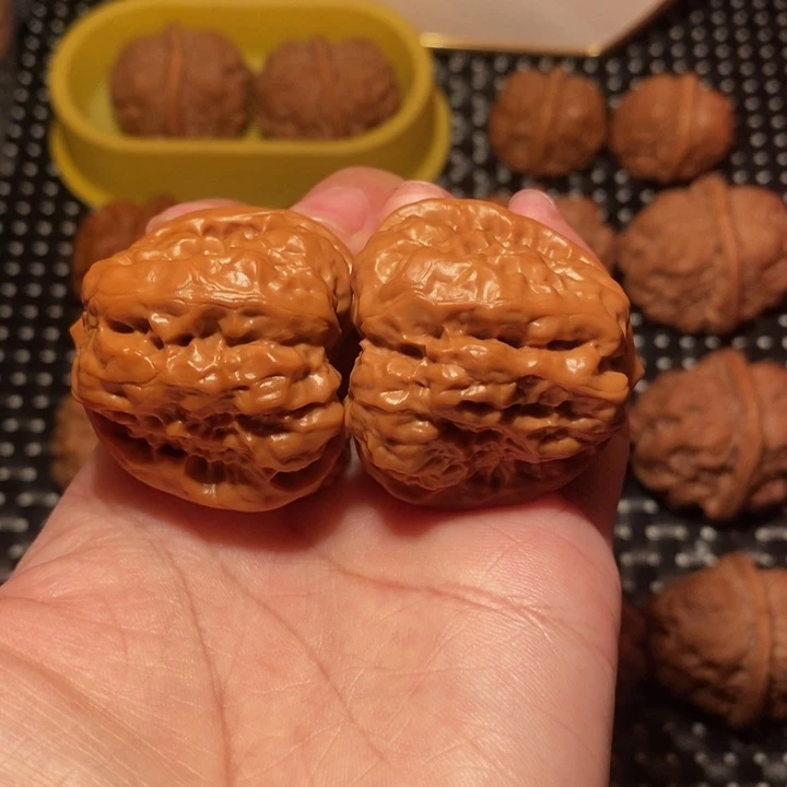 文玩核桃把件四开八腿