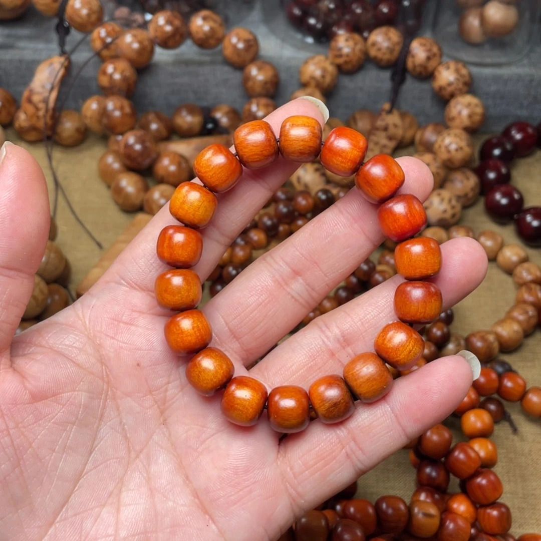 贝壳杉（血龙木）无事牌1112冰种印尼血龙木老型