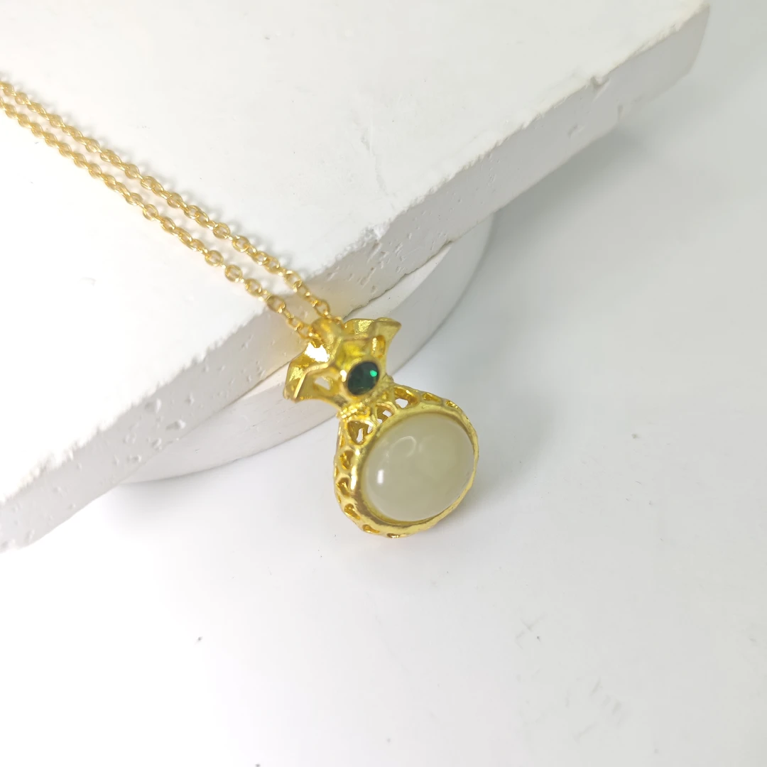 天然和田玉钱袋吊坠H175（多样性发货拍一发一）