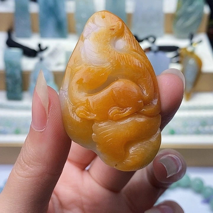 颈饰未镶嵌翡翠翡翠