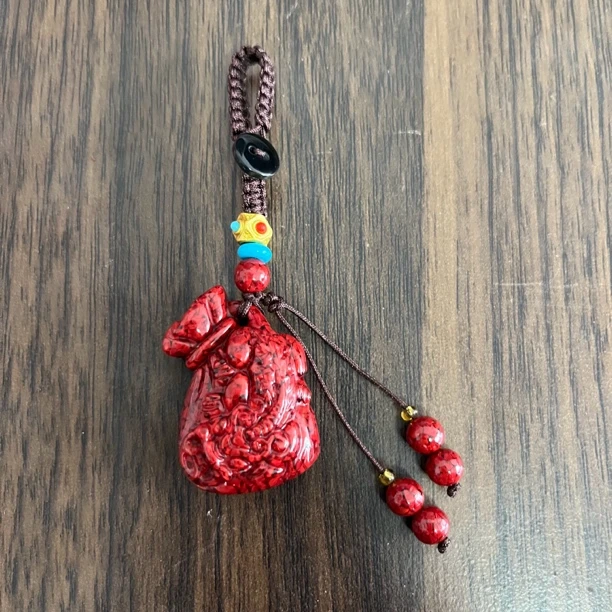 含辰砂工艺品精品雕刻貔貅晶体砂钱袋子钥匙扣