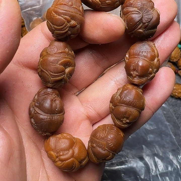 橄榄核手串К****а你在哪