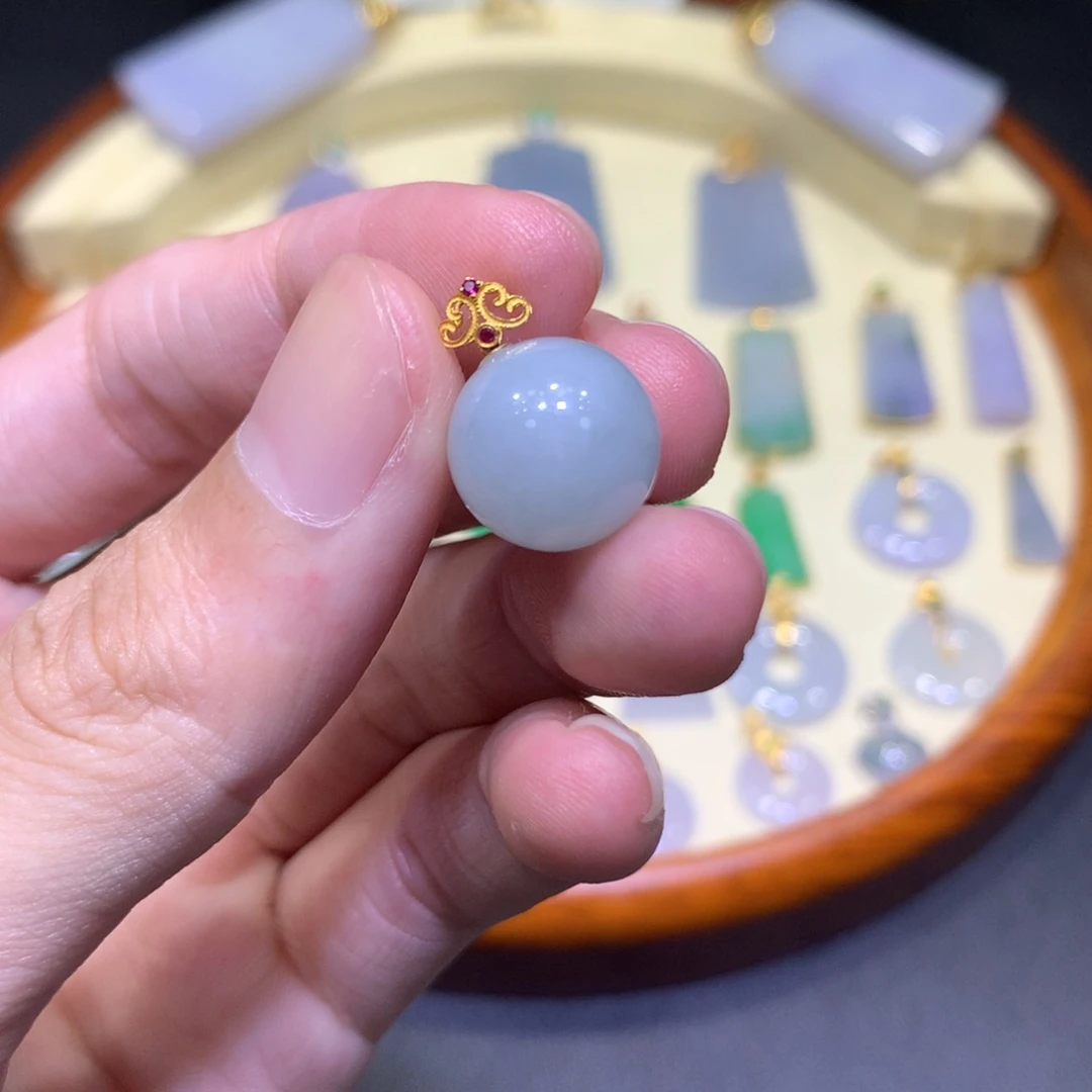 翡翠18K金镶嵌吊坠(不含链)