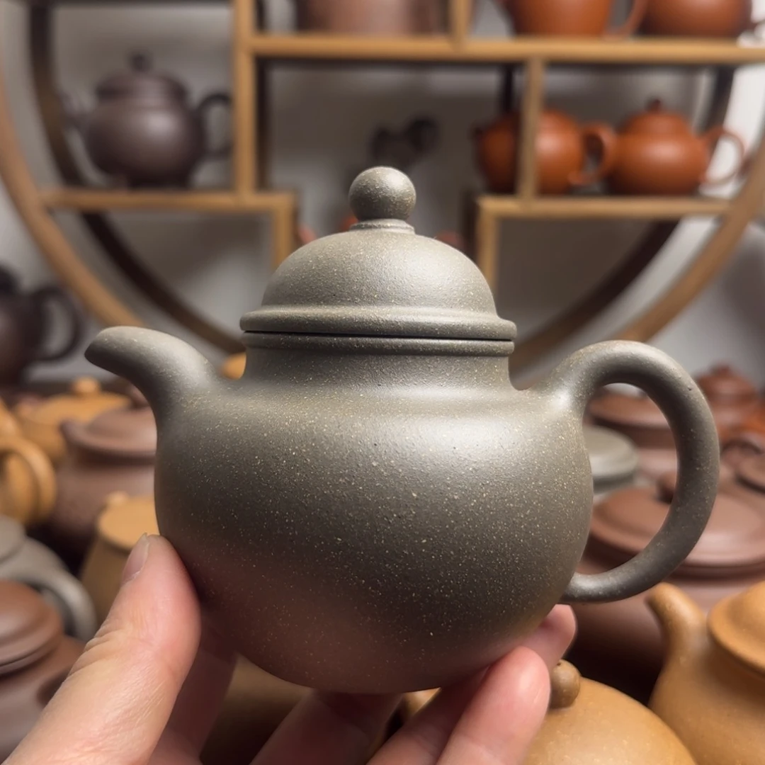紫砂茶壶寿珍掇球300cc黄龙山青段