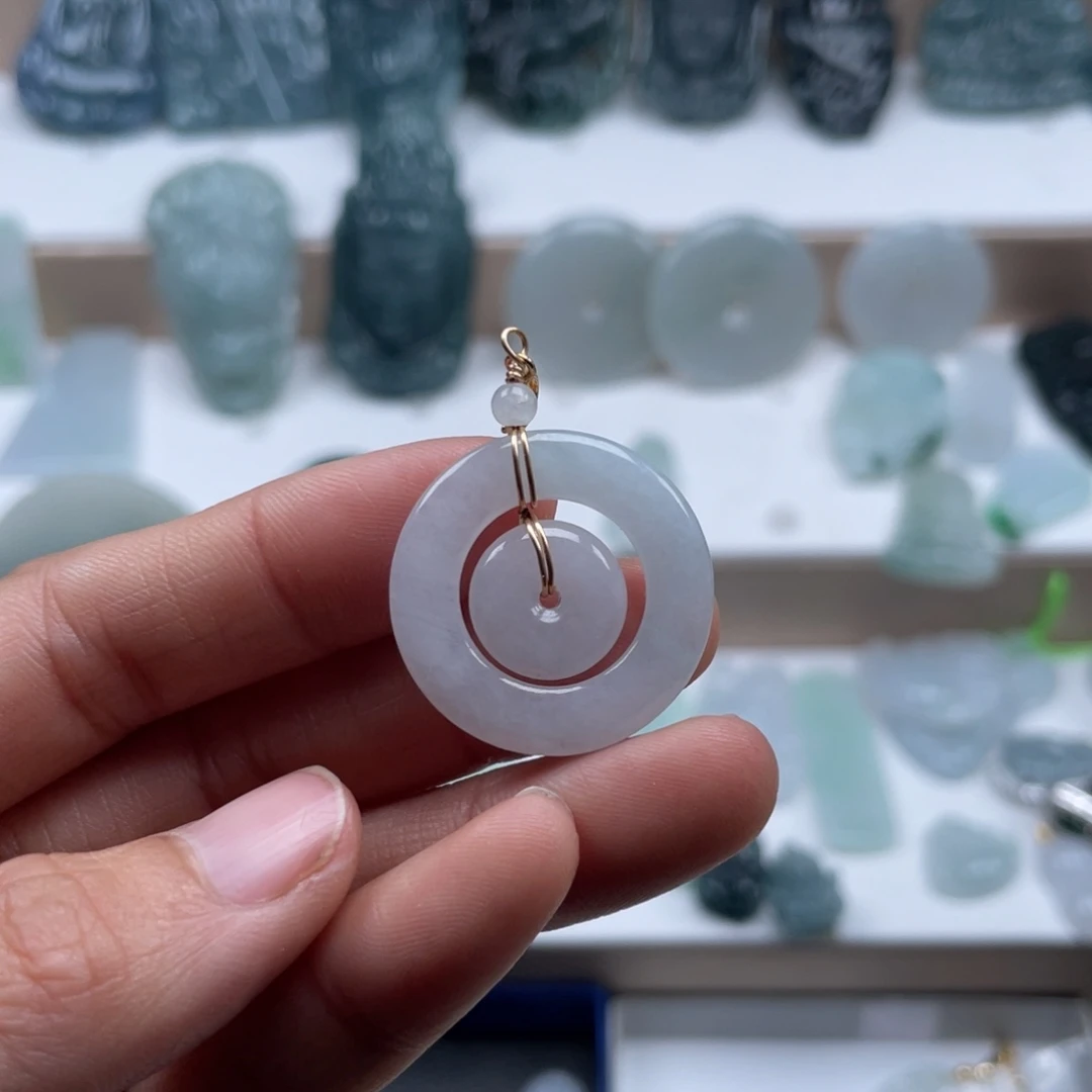 翡翠未镶嵌颈饰天然翡翠