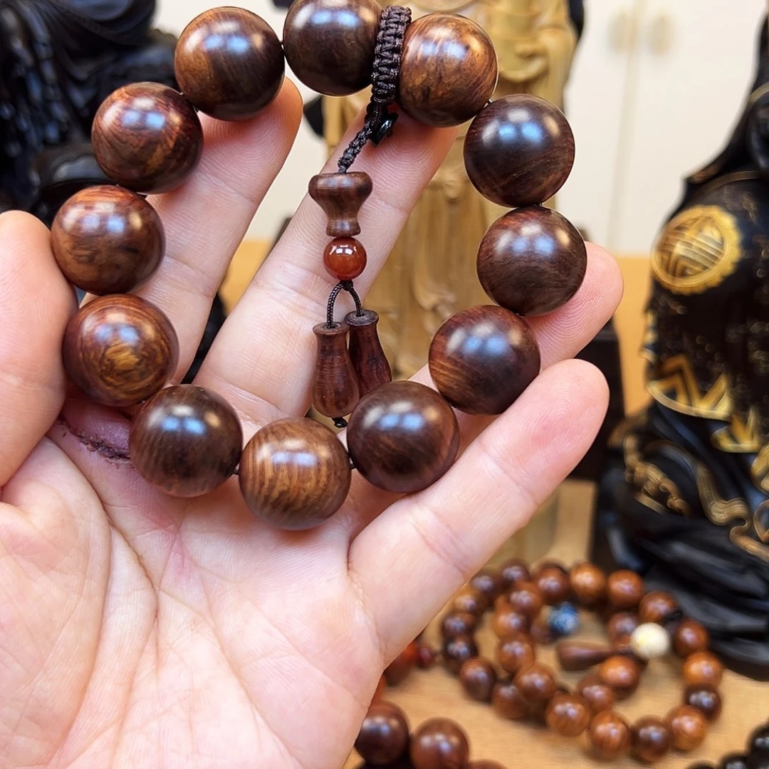 檀香紫檀（小叶紫檀）饕