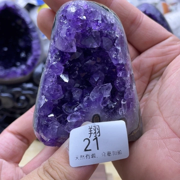 未镶嵌水晶大型摆件（非配饰）