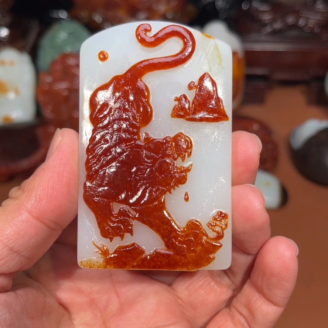 和田玉未镶嵌把件