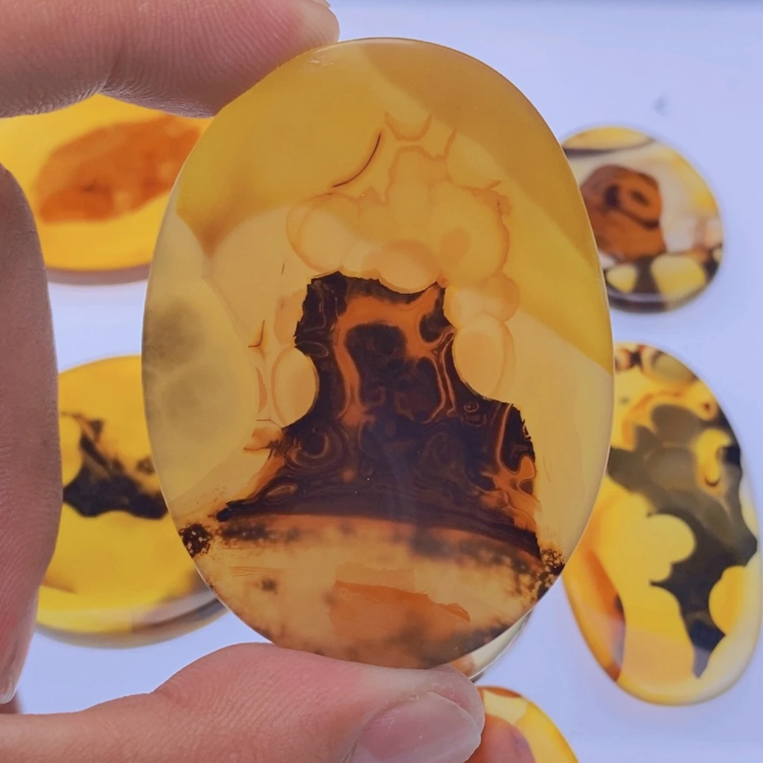 玛瑙/玉髓颈饰未镶嵌