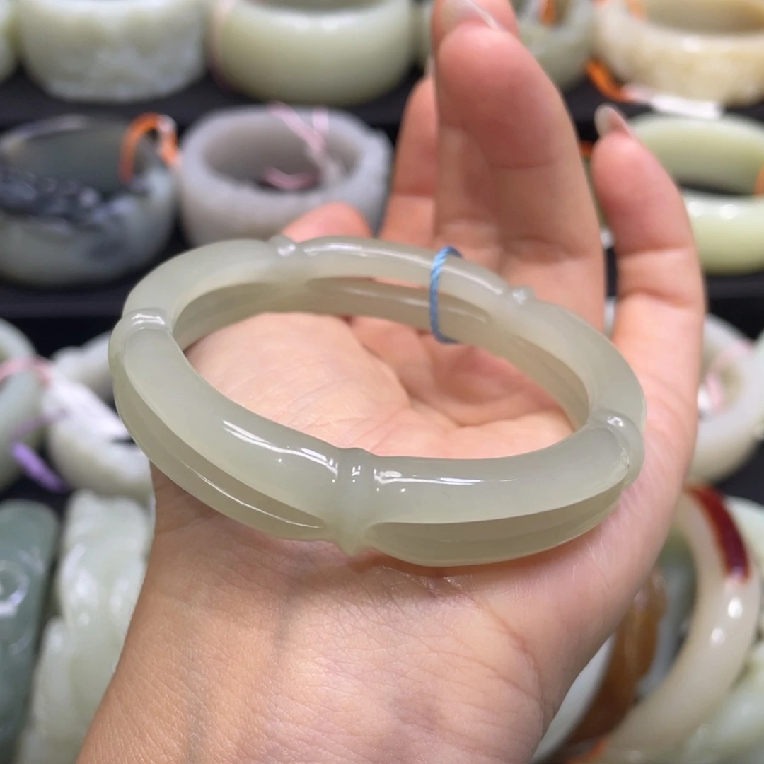 和田玉手镯未镶嵌45