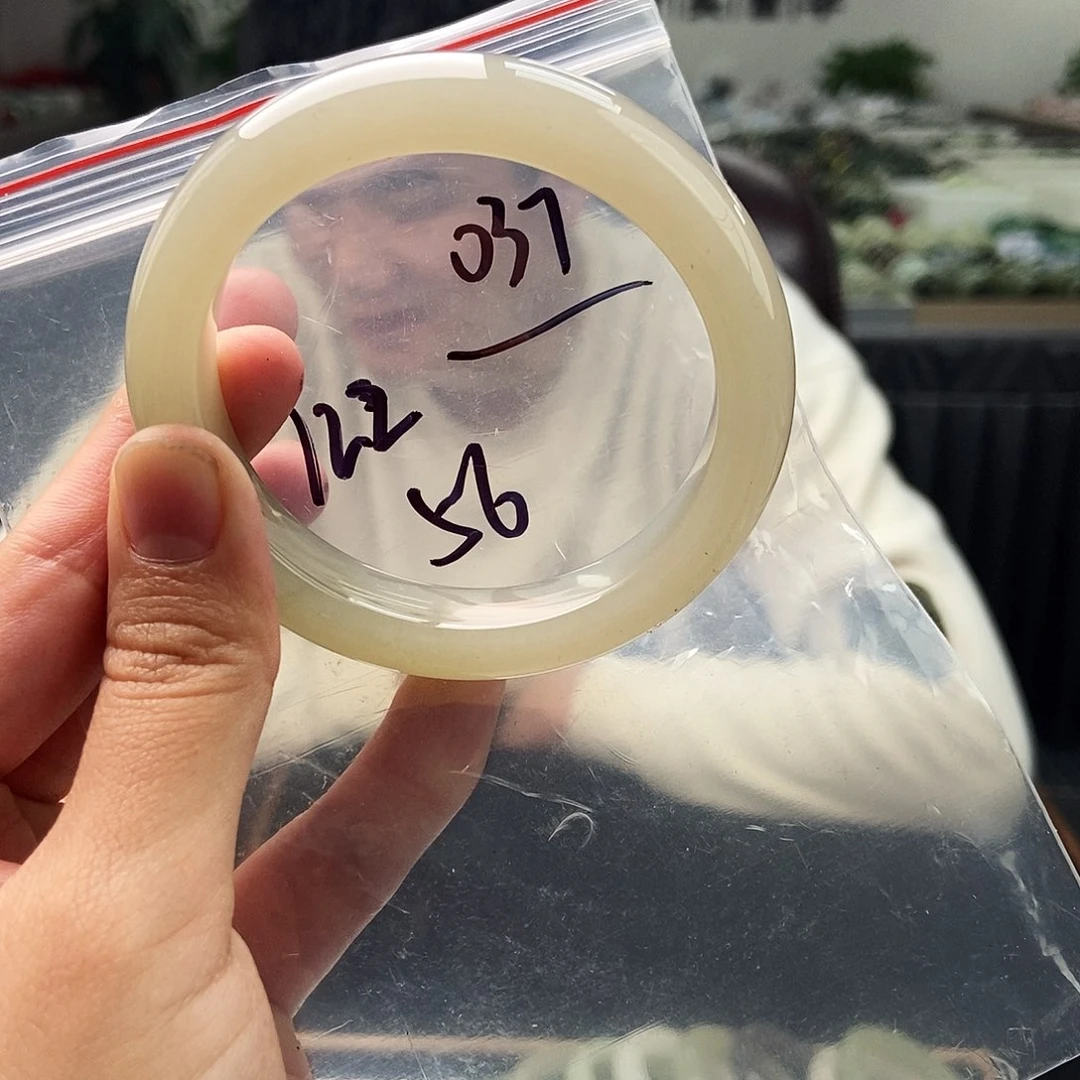 和田玉未镶嵌手镯颜色多样性发拍一发一