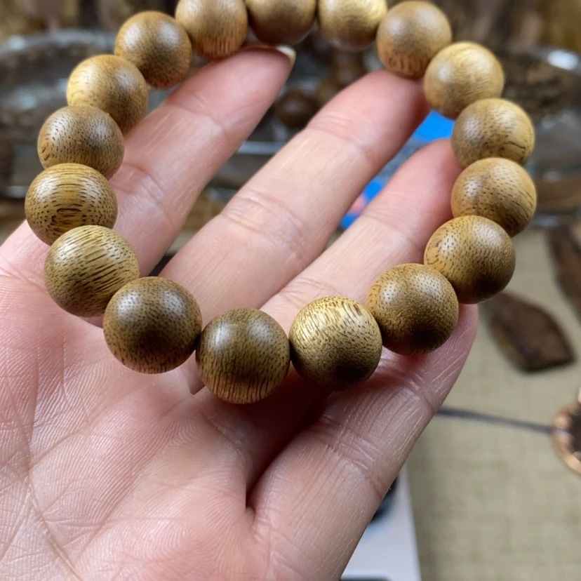 【闪购商品】沉香手串那*年马泥涝1.2。