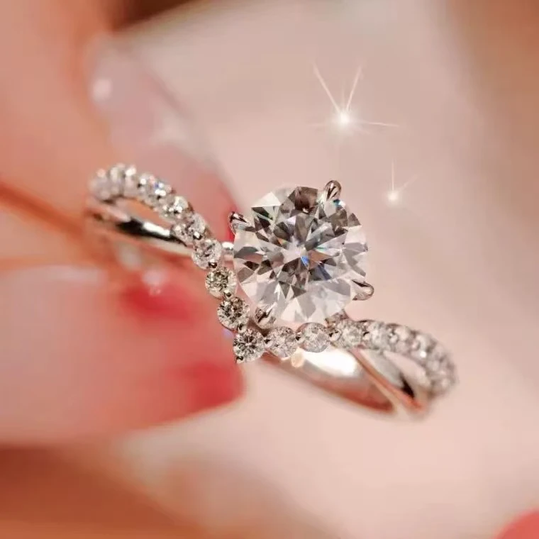 925银莫桑石银制品 【加冕】D色莫桑石情侣对戒婚戒温柔款