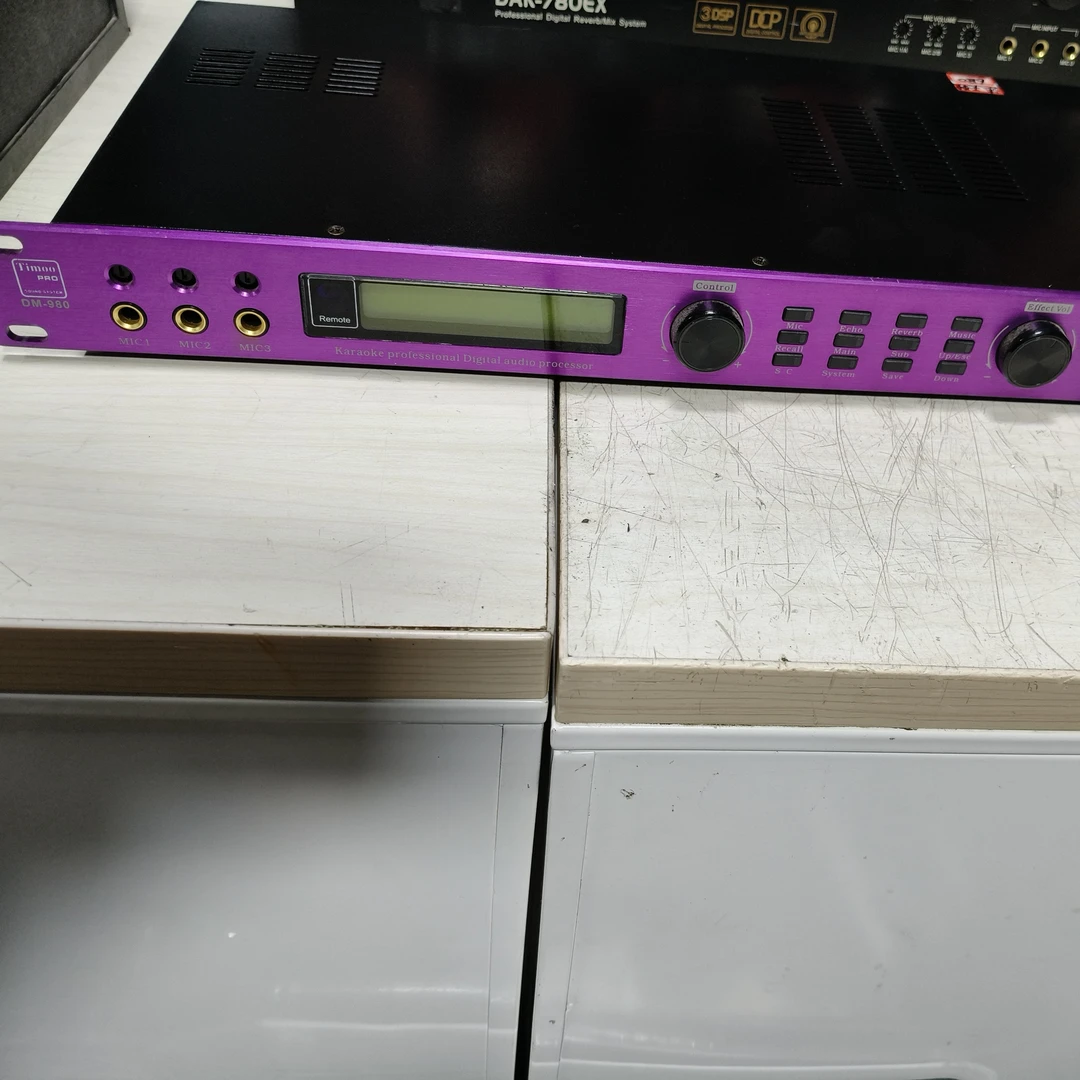 不包邮，正常使用效果器一条