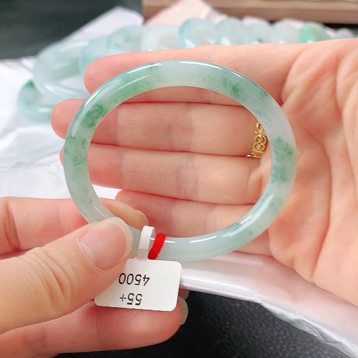 未镶嵌手镯翡翠缅甸A货翡翠手镯贵妇