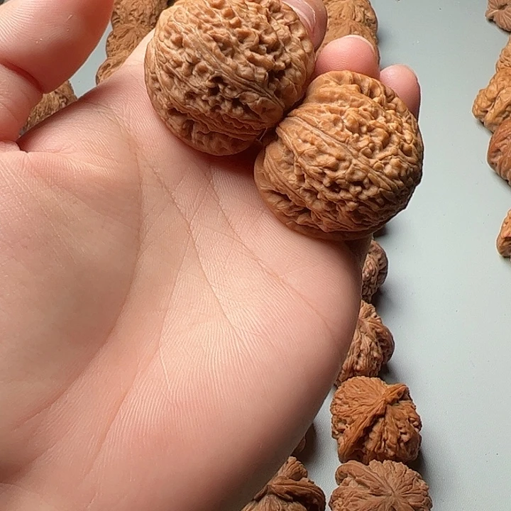 吊坠文玩核桃36全品绣球