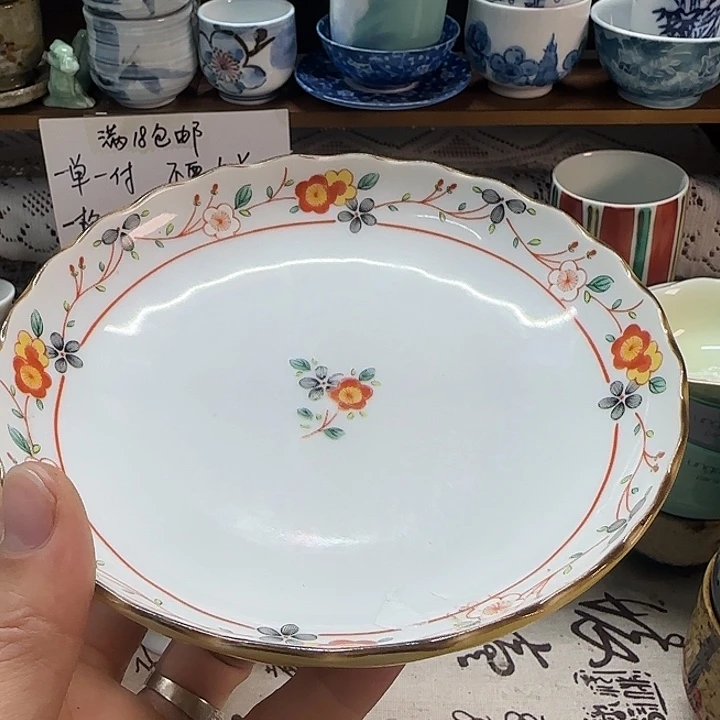 郑***舒手绘青花大盘子一个