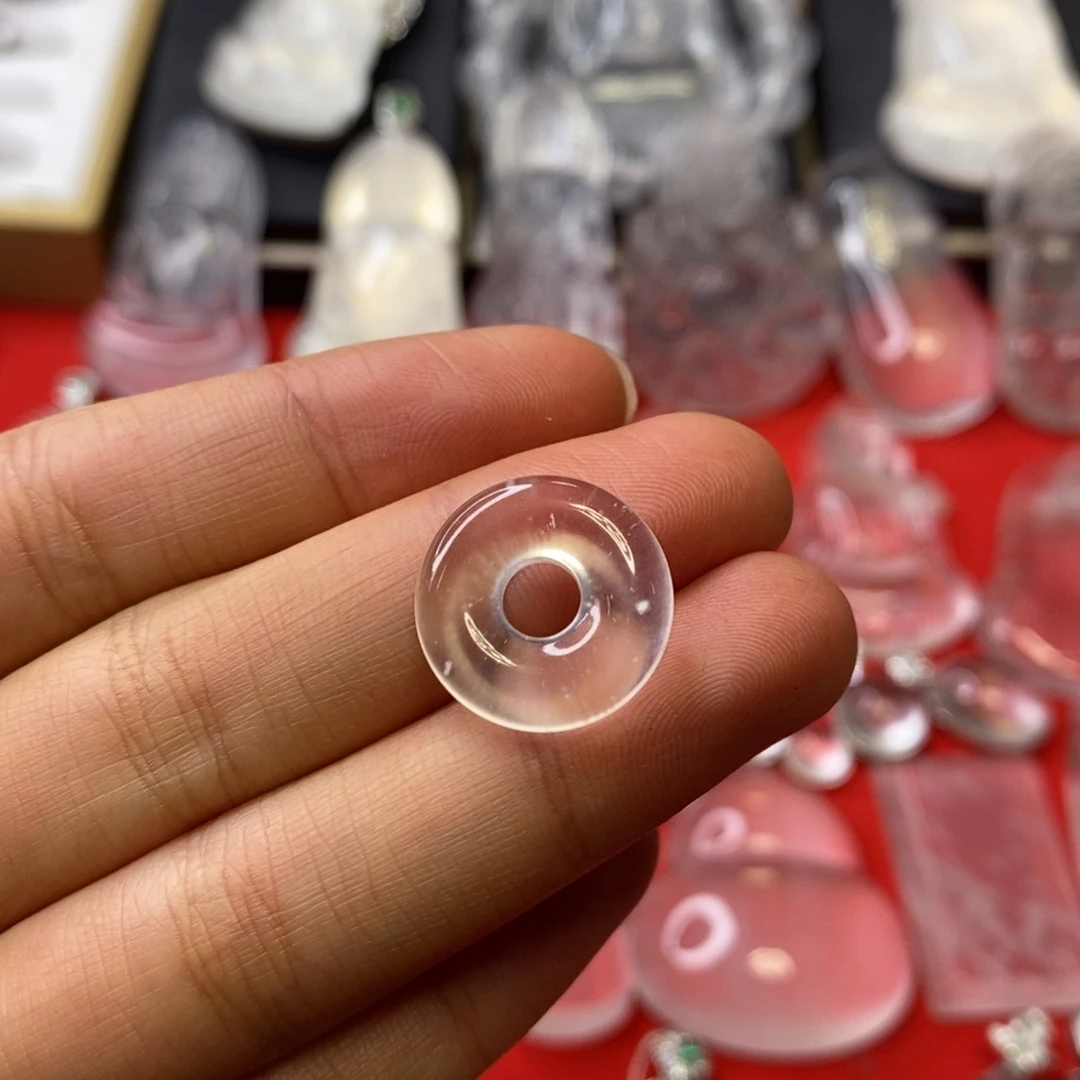 .***安石英质玉未镶嵌吊坠