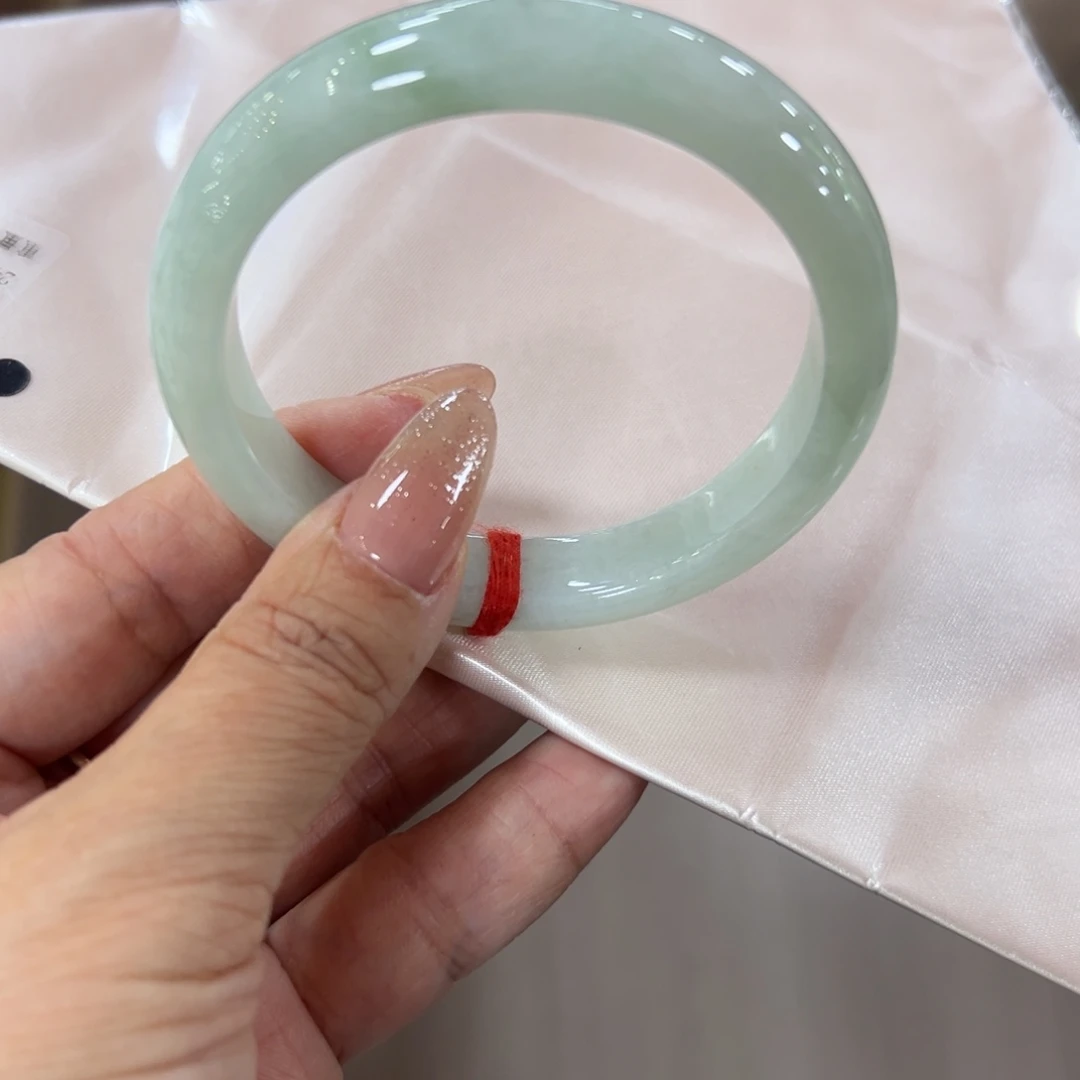 氟***、翡翠未镶嵌手镯翡翠手镯