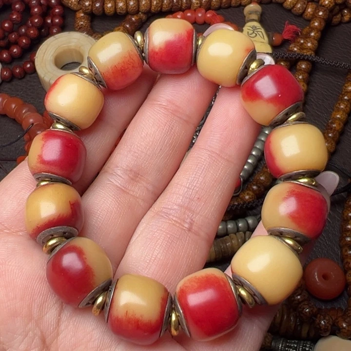 琉璃/树脂/塑料类单圈 手串。