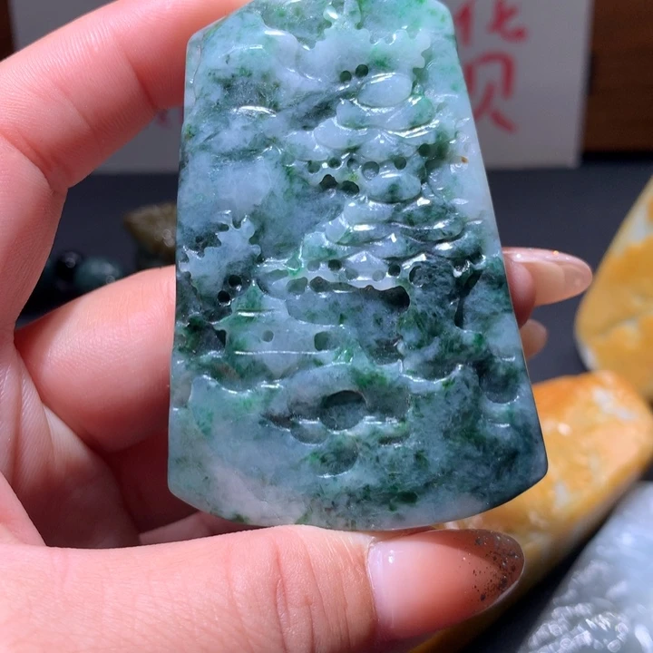 翡翠未镶嵌颈饰保真天然A货翡翠