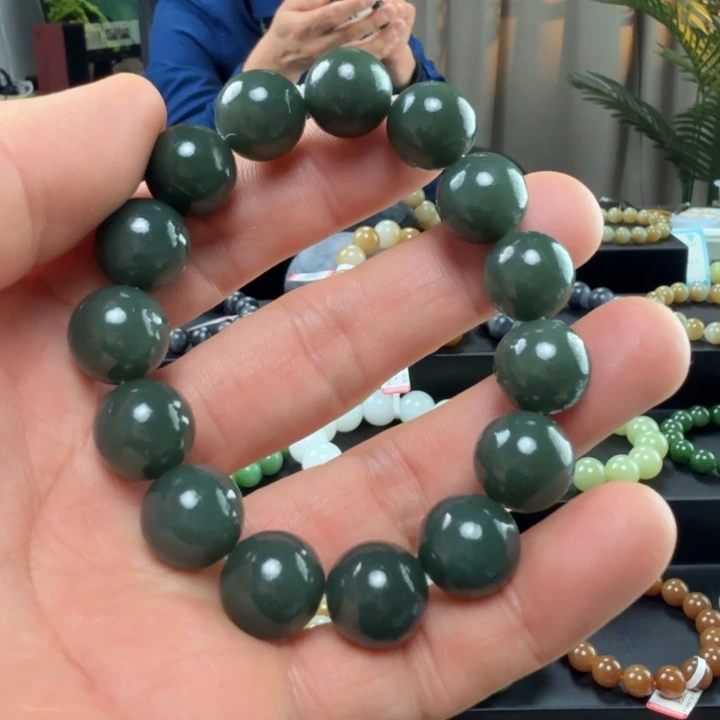 和田玉未镶嵌手链