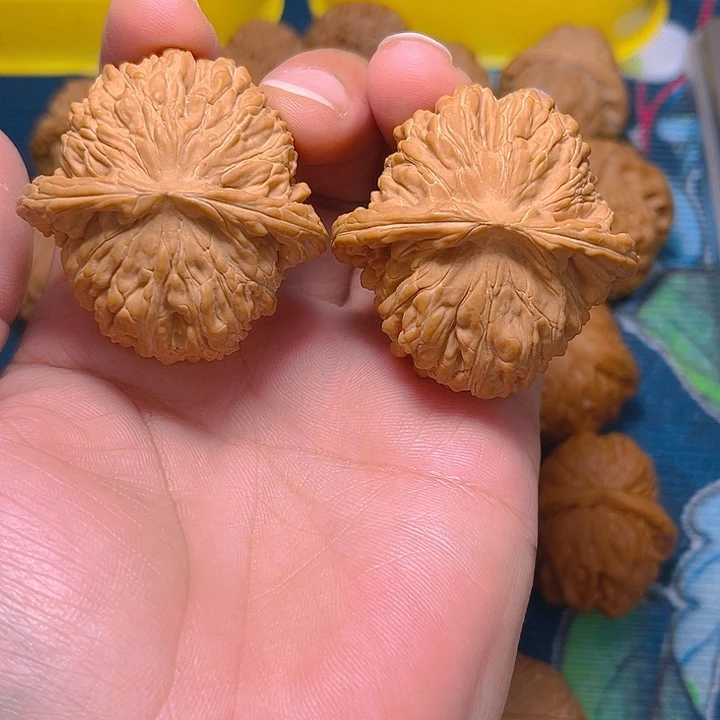 文玩核桃吊坠四座楼