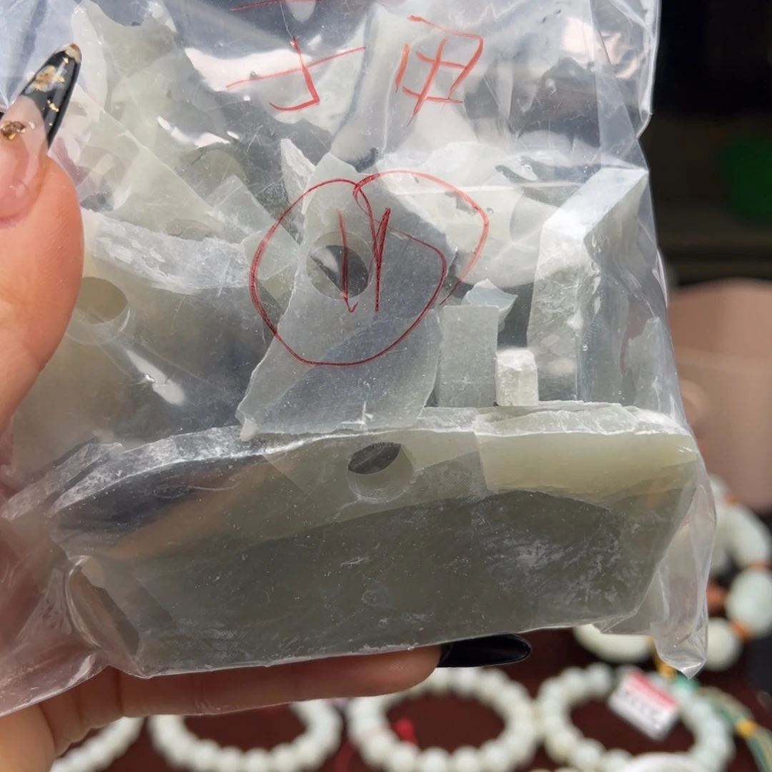 和田玉未镶嵌珠宝半成品