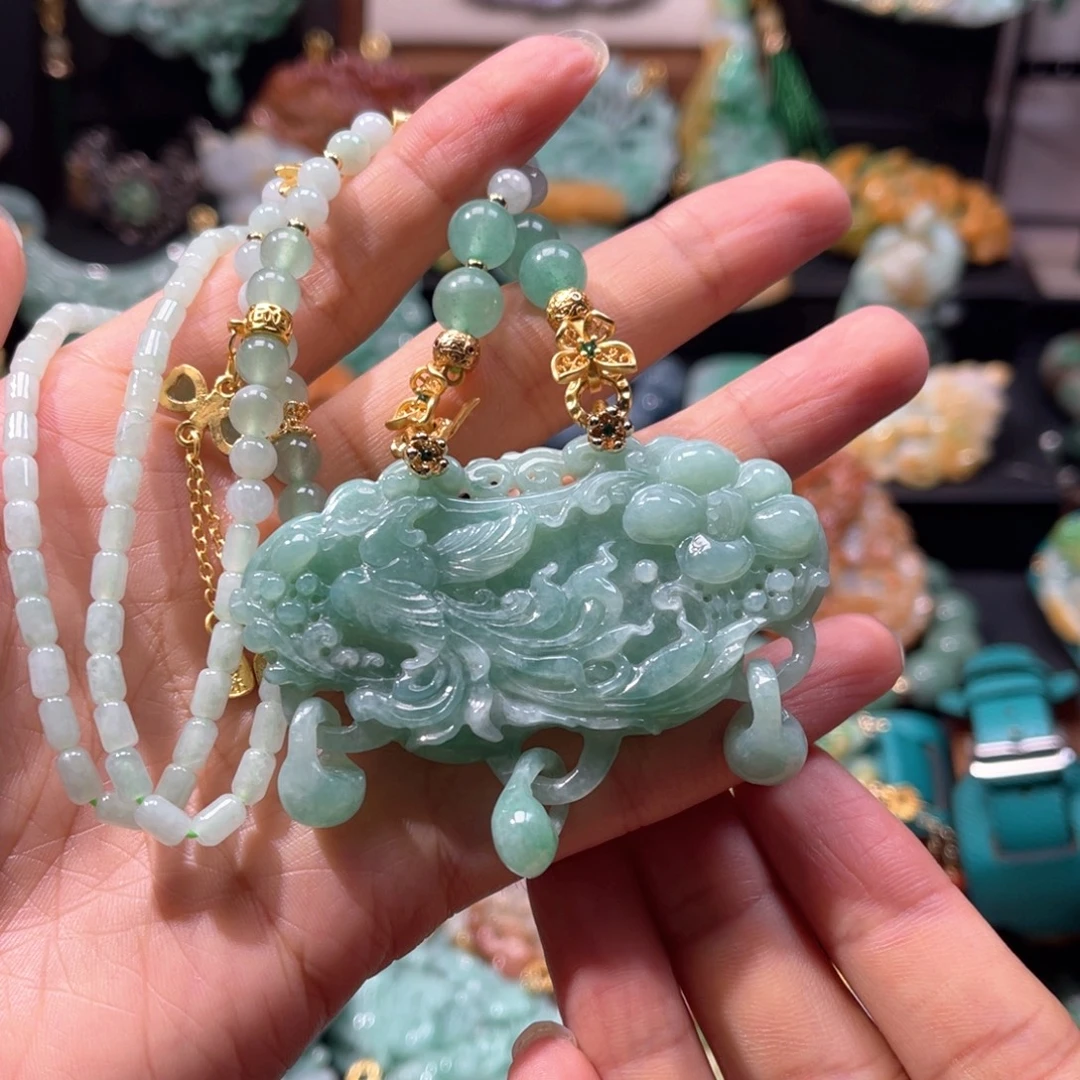 翡翠未镶嵌颈饰ghgghhhhhhhhh