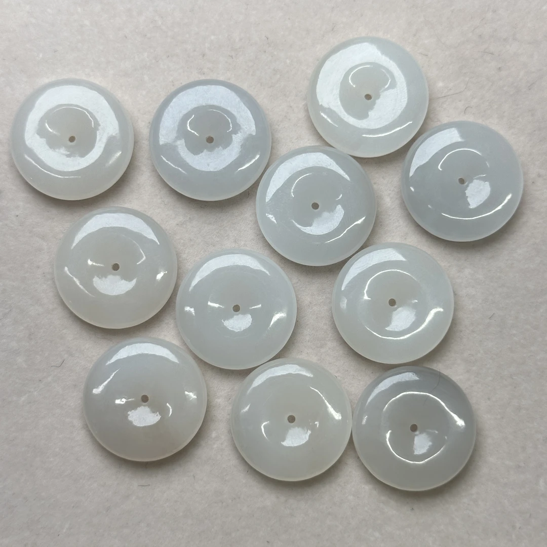 【E52】和田玉平安扣多样性发其一