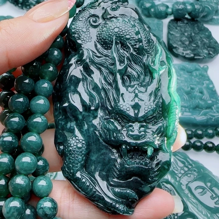 翡翠未镶嵌颈饰多样性发货天然A货翡翠