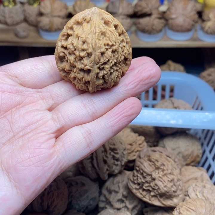 新***营文玩核桃把件文玩