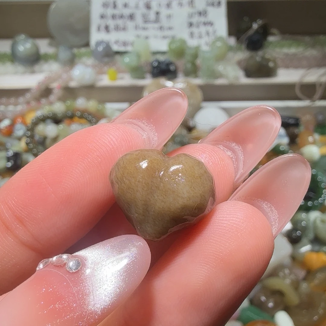 和田玉未镶嵌珠宝奇石