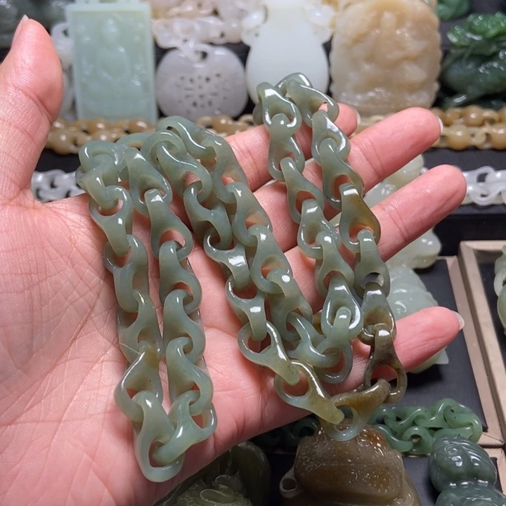 颈饰未镶嵌和田玉