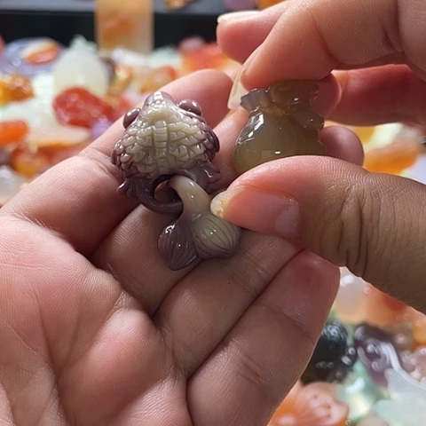 未镶嵌颈饰玛瑙/玉髓~****~