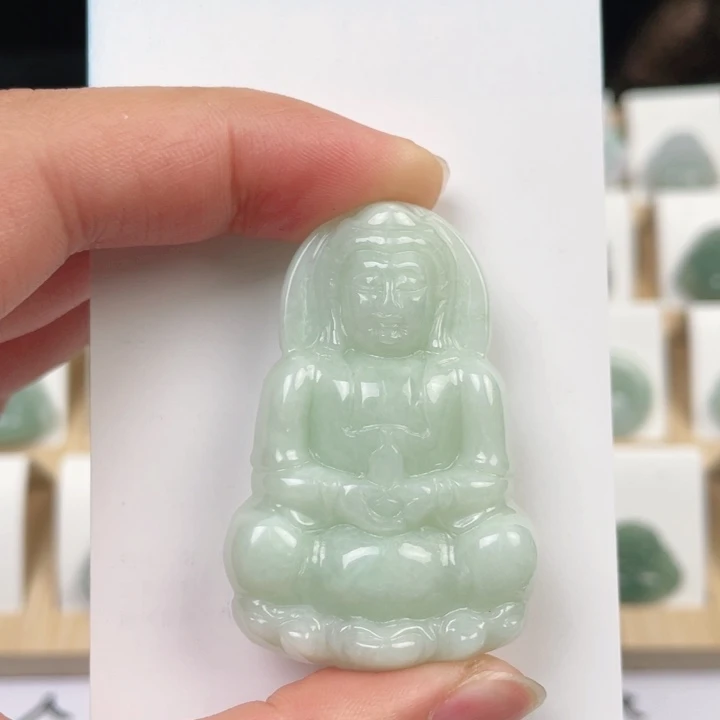 翡翠颈饰未镶嵌山*边观音