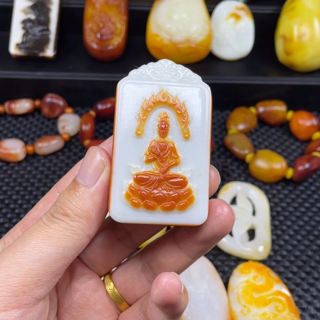 颈饰未镶嵌和田玉