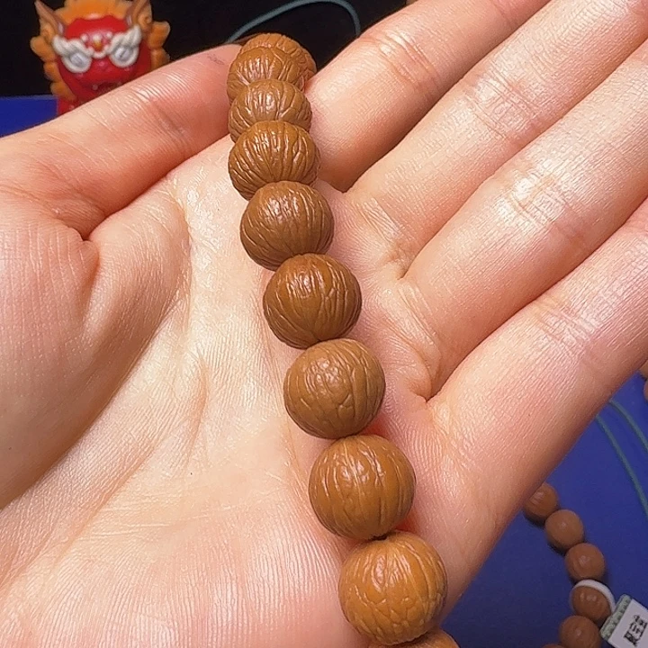 ****呼猴头核桃吊坠凤羽