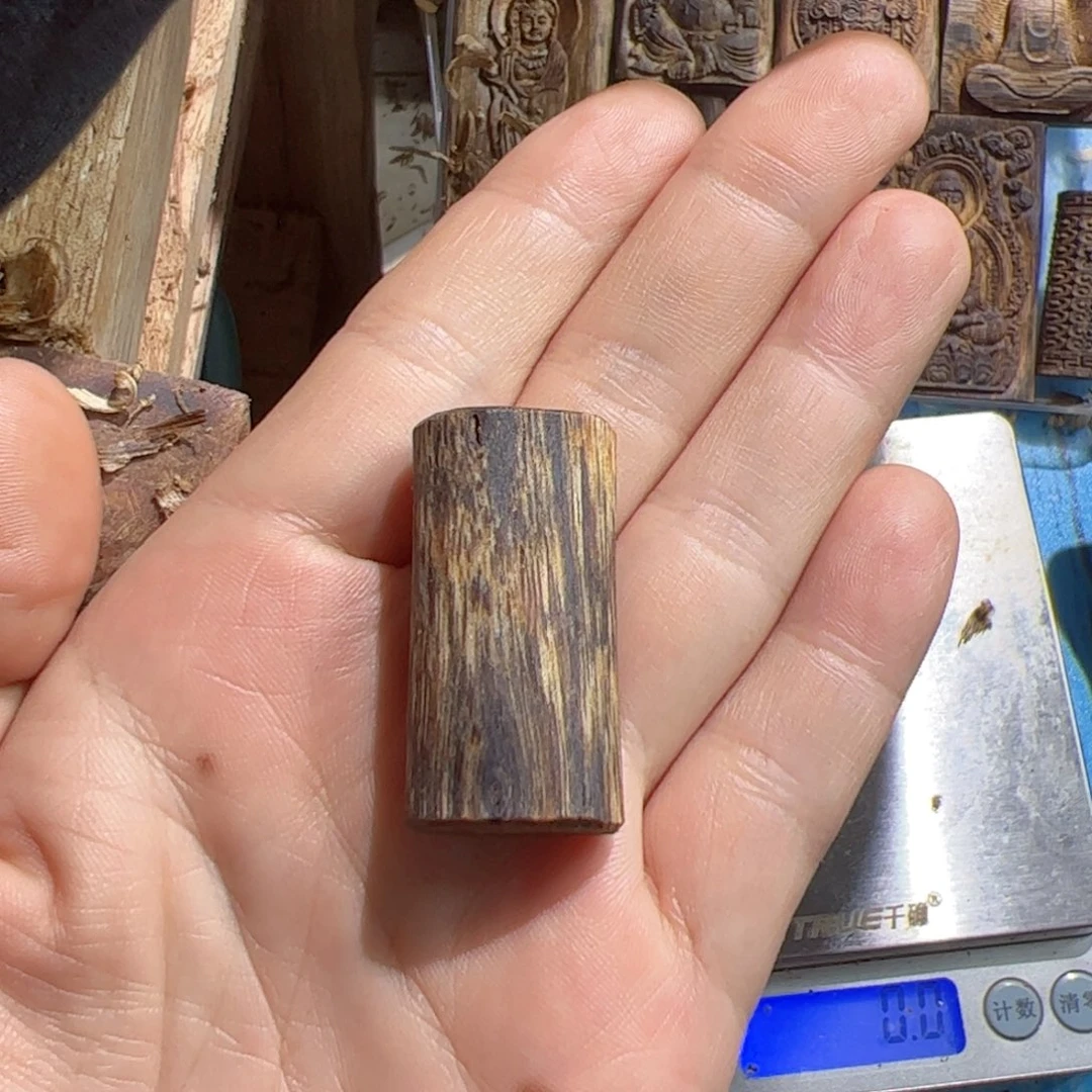 沉香吊坠白棋素牌4.3克