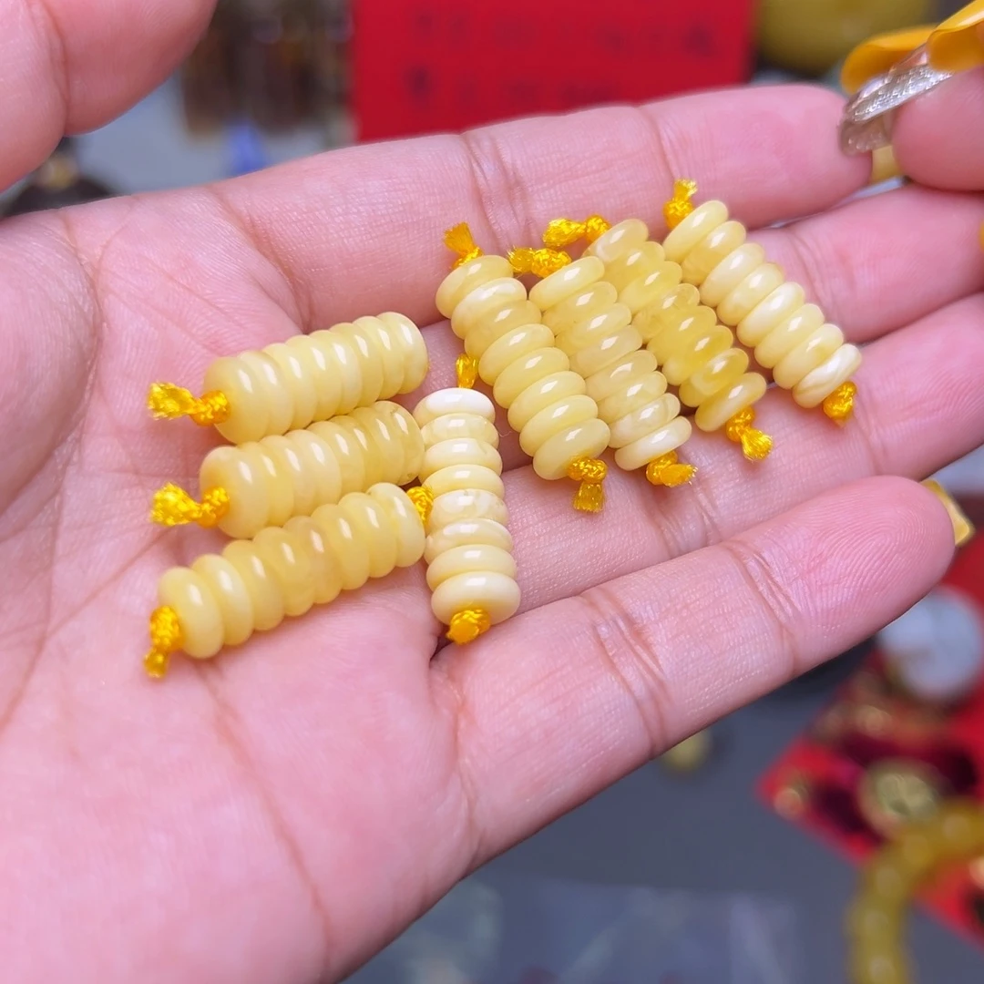 未镶嵌琥珀珠宝奇石多样性发其一